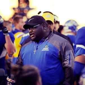 Meet your Posher, Cliff